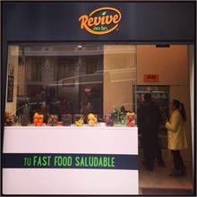 Revive Juice Bars firma un acuerdo con Ensaladas y +