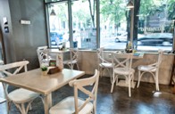 PANARIA - Dos jóvenes arquitectas inauguran el quinto establecimiento Panaria en Madrid, con un nuevo interiorismo
