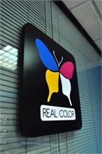 REAL COLOR - REAL COLOR, continúa con su plan de expansión