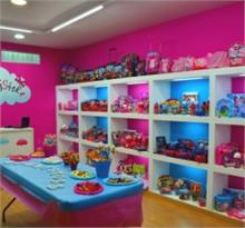 MinniStore Castellón recibe a los asistentes con los brazos abiertos MinniStore Castellón recibe a los asistentes con los brazos abiertos