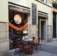 Saboreatéycafé abre una nueva tienda en el centro de Santander