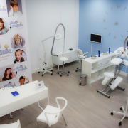 OTRAS DOS APERTURAS DE LA FRANQUICIA  ¡HELP! PIOJITOS