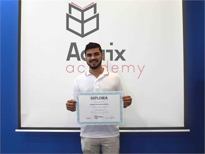 El alumno con la nota más alta de Adaix Academy