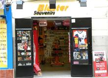 BLUSTER STORE - Bluster Souvenirs inaugura nueva tienda en el centro de Madrid